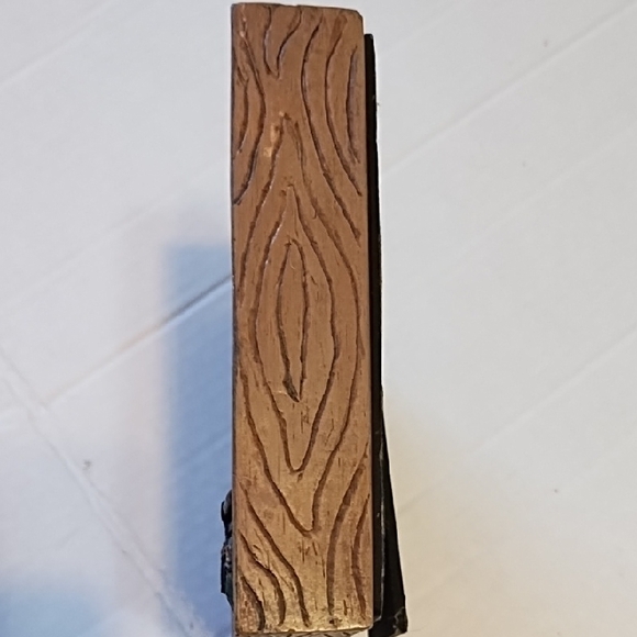 Rustic Brown Fish-Themed Shadow Box - Picture 7 of 15